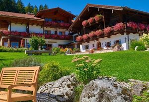 Alpenhotel Hundsreitlehen – Doppelzimmer Standard (Alpenzauber) mit Du/WC, Bk, TV, Telefon, W-Lan, Zimmersafe