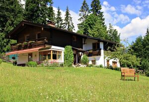 Haus Jakob – Ferienwohnung, 4-6 Personen,  90 m², 3 SZ, Wohnzimmer, Küche, 2 Bäder und Balkon