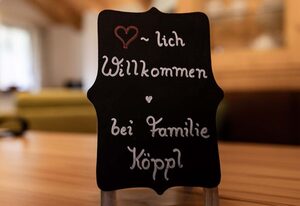 Gästehaus Sägfeiler – Ferienwohnung Kehlstein für 2 Pers., ca. 36 m², Schlafzimmer, Wohnküche, Balkon