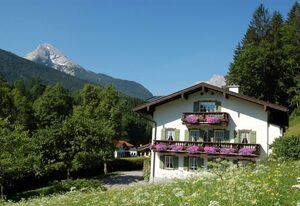 Landhaus Degen – Doppelzimmer Nr. 2 mit Dusche/WC, Balkon, TV, Fön, Radio