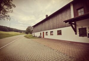 Ferienwohnung Reinbrechthof – Fewo - 4 Personen+, 70qm, 2 SZ, Balkon, Wohnküche, einzigartige Lage, WLAN