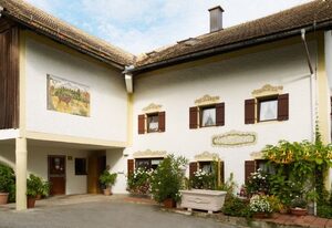 Kastnerhof – Ferienwohnung Bergblick 55 qm, 2 Schlafzimmer, Küche, Balkon, TV, 4 Pers.