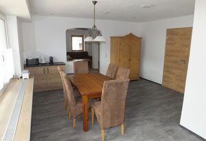 Ferienwohnung ganz nah – Ferienwohnung 92qm mit Terrasse, für max. 4 Personen
