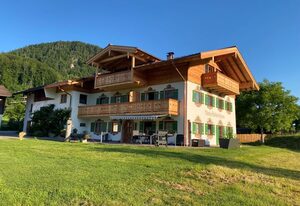 Haus Unterstöberl – Ferienwohnung Watzmann 40qm, 1-2 Personen, 1 Schlafzimmer, Wohnküche, Bad/WC,