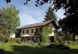 Haus Schlossblick – Ferienwohnung 50 qm, 2 Personen, 1Schlafzimmer, Erdgeschoss, Terrasse