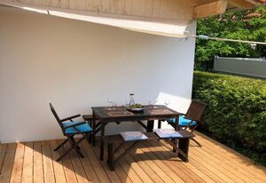 Ferienhaus Surheim – freundliches Ferienhaus- 8 Personen, 130qm, 3 Schlafzimmer, 2 Terrassen, zentral