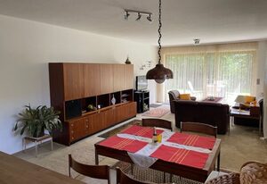 Ferienwohnung Gausburg – große Ferienwohnung für 2 - 3 Personen, 80qm, 2 Schlafzimmer, überdachte Terrasse