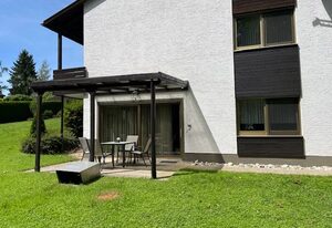 Ferienwohnung Gausburg – große Ferienwohnung für 2 - 3 Personen, 80qm, 2 Schlafzimmer, überdachte Terrasse