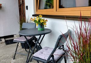 Schlafende Hexe – Frisch renoviertes Apartment im Erdgeschoss mit Blick in den Garten