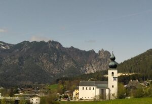 Schlafende Hexe – Frisch renoviertes Apartment im Erdgeschoss mit Blick in den Garten