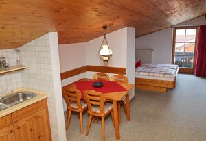 Landhaus Schmid – Ferienwohnung Nr. 4, Schlafende Hexe, für 1 bis 2 Personen, 50 qm