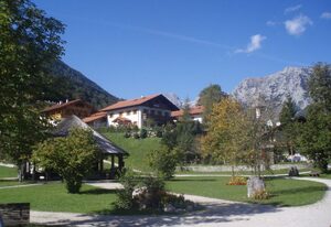 Ferienwohnung Haus am Kurpark – Ferienwohnung mit Bergblick in ruhiger Lage, 2 Balkone, WLAN,58 qm, 1-2 Personen