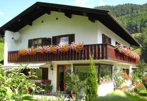 Haus Kehlstein Ferienwohnungen – Ferienwohnung für 1-2 Personen, 33 qm, Balkon, TV, W-LAN, Frühstück möglich!