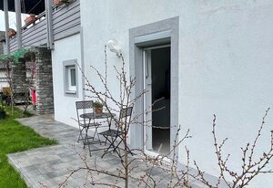 Ferienwohnung Bullaku – Ferienwohnung (63 m²)  für bis 4 Ew. Wohnzimmer mit Schlafsofa, Küchenzeile, separates Schlafzimmer, Terrasse