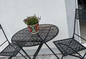 Ferienwohnung Bullaku – Ferienwohnung (63 m²)  für bis 4 Ew. Wohnzimmer mit Schlafsofa, Küchenzeile, separates Schlafzimmer, Terrasse