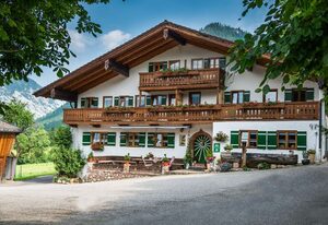 Kaltbachlehen Ferienwohnungen – Ferienwohnung Hochkalter, 1-2 Erwachsene + 1 Kind, 40 qm, TV, W-LAN, Ostbalkon