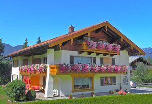 Fewo Maier – Ferienwohnung Nr. 3, 1-2 Personen, 1 Schlafzimmer, Dusche/WC, Balkon, 70 qm