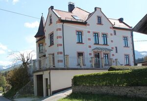 Ferienvilla-Teisendorf OG – exclusive Ferienwohnung in Jugenstilvilla OG, 70qm, 1 Schlafzimmer für 1-3 Personen