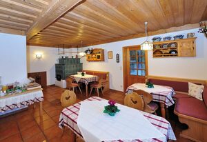 Haus Vogl – Doppelzimmer Nr.1, mit Dusche und WC, Terrasse