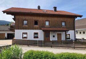 Monteurzimmer am Teisenberg – Zweibettzimmer Blau