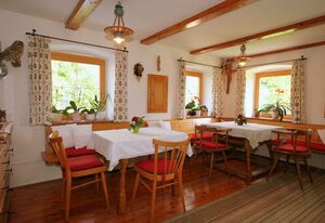 Knotzenlehen Ferienwohnung – Ferienwohnung, 2-4 Personen, 80 qm, Dusche/WC, Balkon, TV, WLAN, 2 Schlafzimmer, Nichtraucher,Obergeschoss, Frühstück mögl