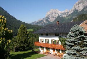 Knotzenlehen Ferienwohnung – Ferienwohnung, 2-4 Personen, 80 qm, Dusche/WC, Balkon, TV, WLAN, 2 Schlafzimmer, Nichtraucher,Obergeschoss, Frühstück mögl
