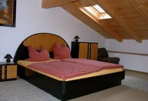 Lohnerhof – Ferienwohnung im Obergeschoss 2-6 Pers. mit Balkon 3 Schlafzimmer