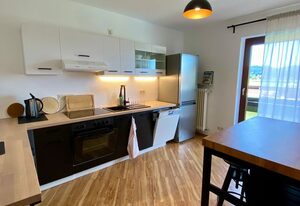 Haus Aschauer am Amtmannfeld – Doppelzimmer Anna mit Gemeinschaftsküche und -bad