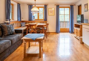 Haus Hirschpoint Ferienwohnungen – Ferienwohnung Reiteralpe, 1-2 Personen, 32 qm, Balkon, 1 Schlafzimmer, Südwesten