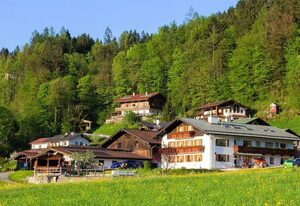Triembachhof – Doppelzimmer Nr. 3 mit Dusche / WC und Balkon