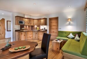 Ferien im Steinberg – Steinberg - 2-Zimmer-Ferienwohnung, Süd- und Ostbalkon, 2 Personen, 40 qm, Safe, Küchenecke
