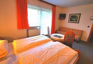 Nichtraucher Gästehaus Schönfeld – Einzelzimmer Dusche/WC