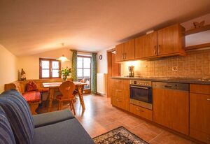 Möslerlehen Ferienwohnung – Ferienwohnung für 1-4 Personen, Dusche/WC, Balkon, TV, W-LAN, Dachgeschoss