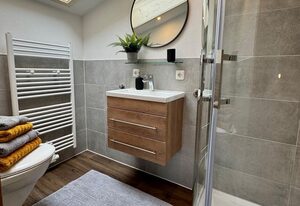 Ferienwohnung Malerlehen – Ferienwohnung Untersberg, 1-2 Personen, 42 qm, Terrasse, ruhige Lage