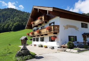 Fronwieshof Ferienwohnungen – Ferienwohnung Hintersee, 1-2 Personen, 50 qm, Balkon mit Bergblick, W-LAN