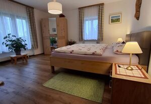 Ferienwohnung Haus Karlsbad – Ferienwohnung Nr.1 100 qm, für 2-4 Personen