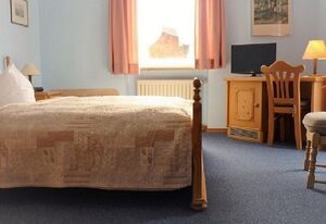 Hotel garni Floriani – Doppelzimmer Nr.2, Nr.4, Nr.6, Nr.8 mit Dusche und WC, Balkon
