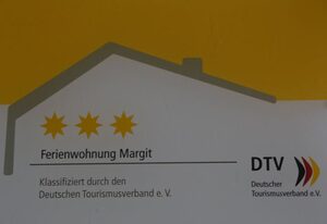 Ferienwohnung Margit – Großzügige 3 Sterne-Ferienwohnung mit großem Balkon und Gartenblick