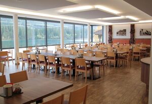 ALPEN EXPERIENCE - CVJM Aktivzentrum Hintersee, Jugendgästehaus – Zweibettzimmer Bergseite, 1-2 Personen, Dusche/WC