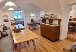 Gästehaus Heißenlehen – Einzelzimmer Halsalm, Südbalkon mit Rundblick, TV, Radio, Haarfön, Sitzecke