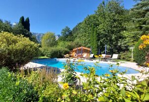 Gästehaus Oslhof Ferienwohnungen – Ferienwohnung Kehlstein, 1-2 Personen,42m , sep. Küche mit Geschirrspüler, Wohn- und Schlafzimmer, Terrasse + Wintergarten