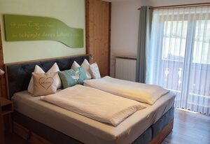 Haus Alpenflora – Ferienwohnung Halsalm, 1-2 Personen, 43 qm, Balkon, W-LAN, 1 Schlafzimmer