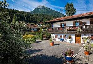 Gästehaus Hösmader Ferienwohnungen – Ferienwohnung Nr. 3, 1-2 Personen, 44 qm, Terrasse, W-LAN, Erdgeschoss