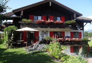 Haus Schmidbauer - Ferienwohnungen – Ferienwohnung Sonnenkopfblick mit Sauna, Balkon