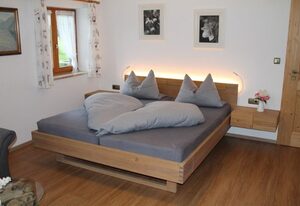 Pension Neuhausen – Doppelzimmer mit Dusche/WC