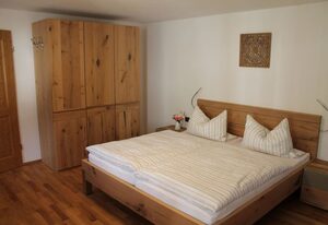 Pension Neuhausen – Doppelzimmer mit Dusche/WC
