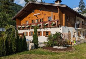 Gästehaus Waldrast – Ferienwohnung Almrausch 3 Personen 50qm Dusche/WC Terrasse W-LAN TV