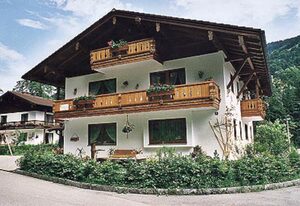 Haus am Reschenberg Ferienwohnungen – Ferienwohnung Königssee, 1-2 Personen, 28 qm, Balkon, Wohn-Schlafzimmer,Mansarde