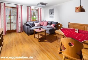 Gästehaus und Ferienwohnungen Egglerlehen – Ferienwohnung 2 Personen, 42 qm, Obergeschoss, 1 separates Schlafzimmer, Balkon