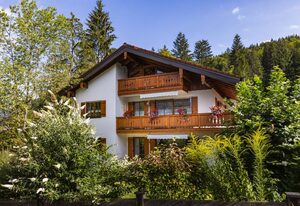 Ferienwohnung Manger – Ferienwohnung Jenner, 1-2 Personen, 70 qm, 1 Schlafzimmer, Balkon mit Bergblick